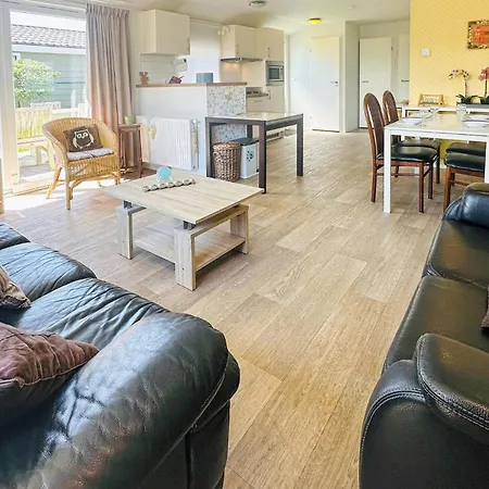 2 Bedroom Beautiful In Bredene