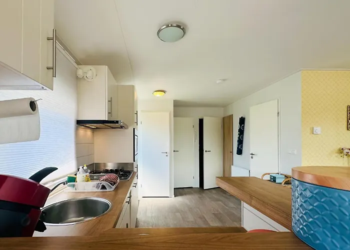 2 Bedroom Beautiful In *